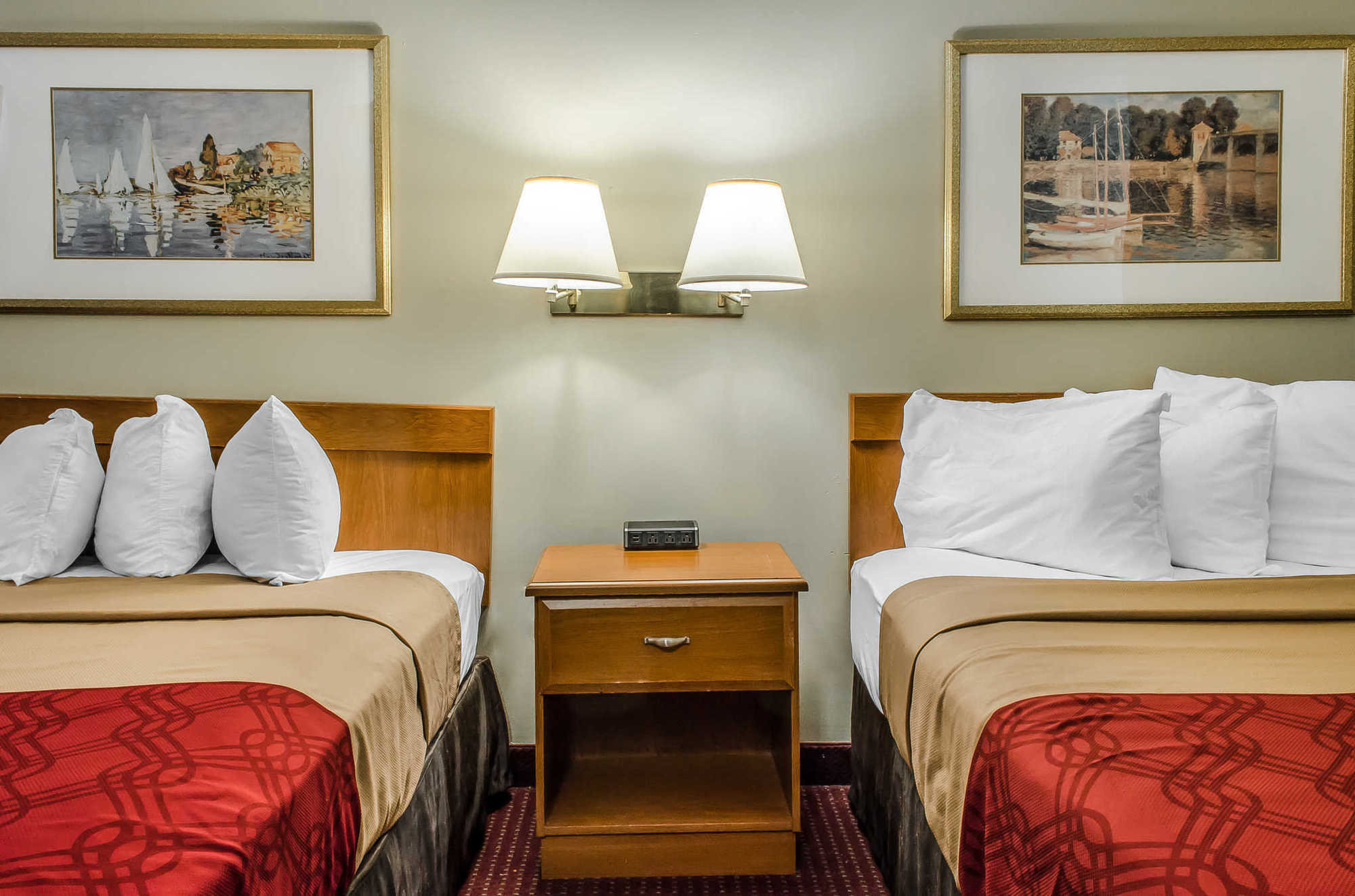 Econo Lodge Northeast Reading Quarto foto